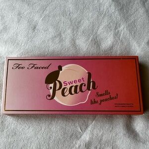 Too Faced Sweet Peach Eyeshadow Palette - Pink and Peach